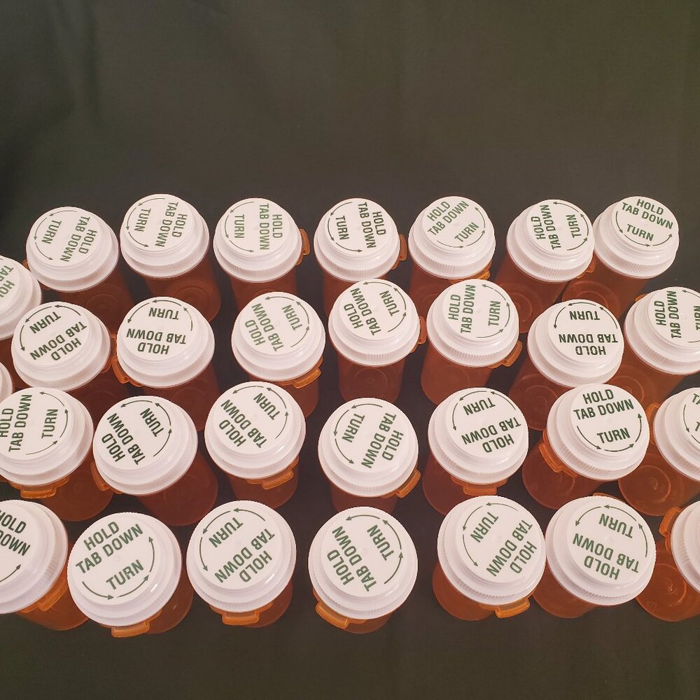 30 Empty Pill Medicine Bottles Same Size - Used
